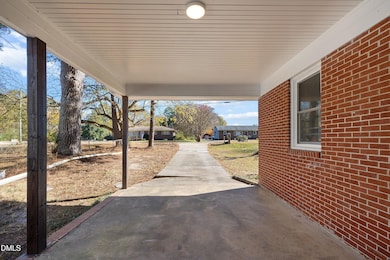 506 W Branch St, Spring Hope, NC 27882 - photo 5