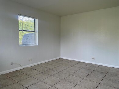 3300 Broadway unit 3, West Palm Beach, FL 33407 - photo 2