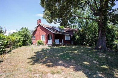 Large Corner Lot with Shading Tree
