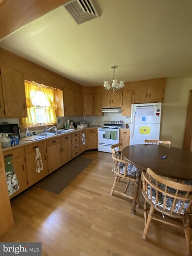 338 Fairmount Ave, Waynesboro, PA 17268 - photo 7