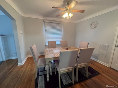 3151 Ewald Cir, Detroit, MI 48238 - photo 6