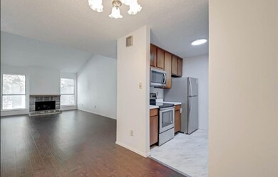 10049 Westpark Dr unit 120, Houston, TX 77042 - photo 2