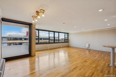 LeHavre on the Water unit 9A, Flushing, NY 11357 - photo 7