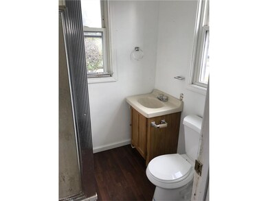 1000 Clarendon Ave SW, Canton, OH 44710 - photo 4