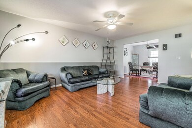 8806 Astrid Ave, Louisville, KY 40228 - photo 6