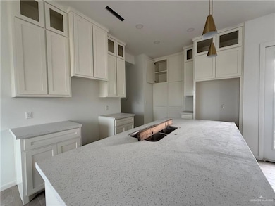 1506 Karianna Dr, Mercedes, TX 78570 - photo 3