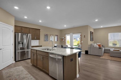 7-web-or-mls-272-mannaseh-dr-w