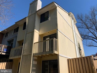 18500 Eagles Roost Dr, Germantown, MD 20874 - photo 3