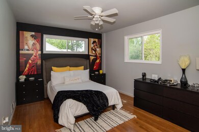 6404 Rolling Ridge Dr, Capitol Heights, MD 20743 - photo 6