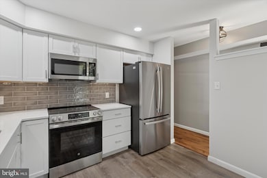 135 Valley Stream Cir unit 135D, Chesterbrook, PA 19087 - photo 6