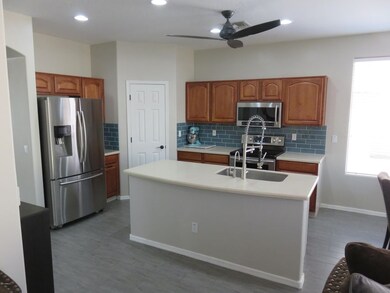 2603 N Raven
