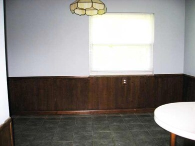 68 N Ashburton Rd, Columbus, OH 43213 - photo 7