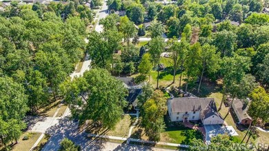 1703 Sherry Lee Dr, Lima, OH 45807 - photo 2