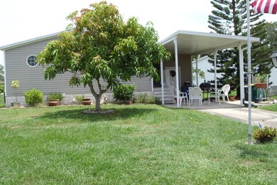 807 Beech Ct, Sebastian, FL 32976 - photo 2