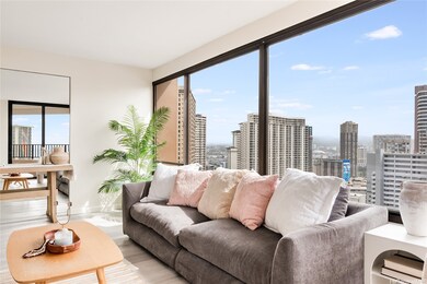 Discovery Bay Center unit 2814, Honolulu, HI 96815 - photo 2