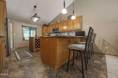 2622 E Divide Ave-04
