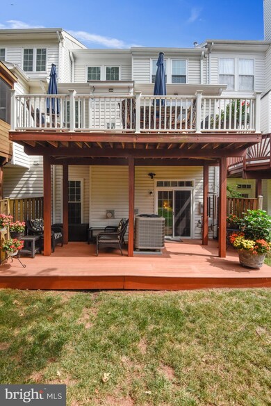 46685 Cavendish Square, Sterling, VA 20165 - photo 5