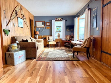 1111 W Lake Ave, Worthington, MN 56187 - photo 3