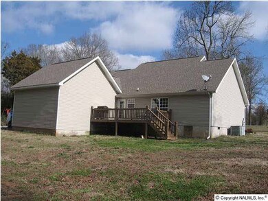 630 Carlton Click Rd, Grant, AL 35747 - photo 3