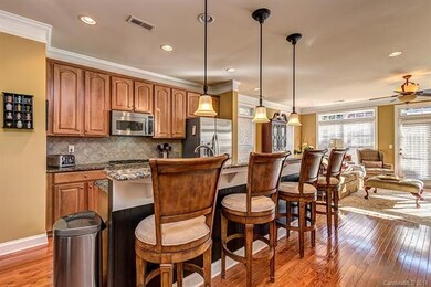 Breakfast bar is great for entertaining or meals o