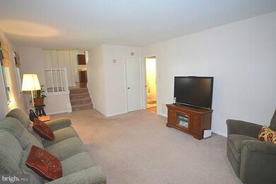 9207 Broken Timber Way, Columbia, MD 21045 - photo 3