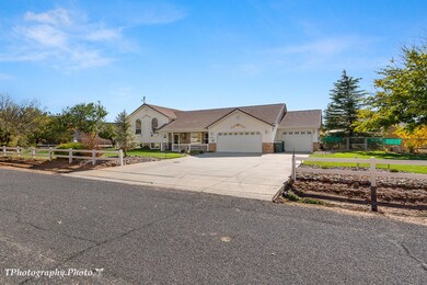 3 Front Exterior View 2