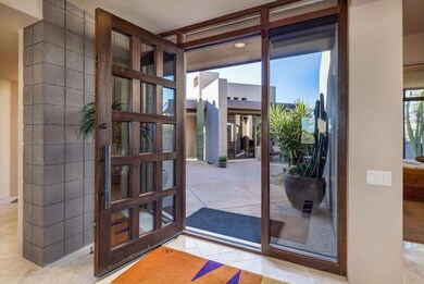 004_Entry ~ Foyer