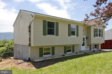 158 Little Sorrel Dr, Strasburg, VA 22657 - photo 3