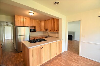 161 Ingleside Dr, Berea, OH 44017 - photo 5