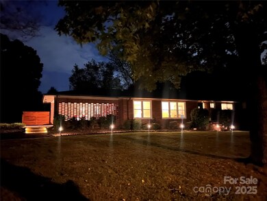 230 Kimmswick Rd, Charlotte, NC 28214 - photo 2