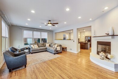 2236 Fielding Dr, Glenview, IL 60026 - photo 7