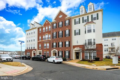 25337 Curiosity Square, Aldie, VA 20105 - photo 2