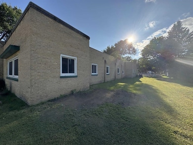 605 E 4th Ave, Brodhead, WI 53520 - photo 6