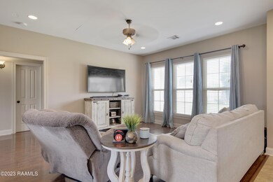103 Landsdowne Way-10
