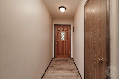 Front hall Entry