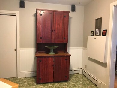 29 Pleasant St, Essex Junction, VT 05452 - photo 5