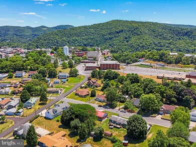 210 D St, Keyser, WV 26726 - photo 4