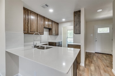 709 Lee St unit 3, Mesquite, TX 75149 - photo 3