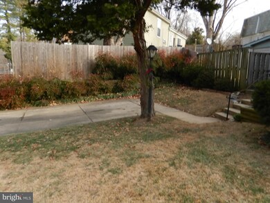 12707 Colby Dr, Woodbridge, VA 22192 - photo 2