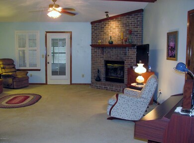 3029 Bridgeview Dr, Jacksonville, FL 32216 - photo 3