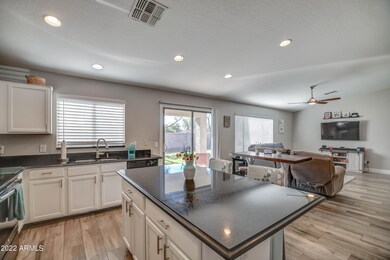 KITCHEN 5