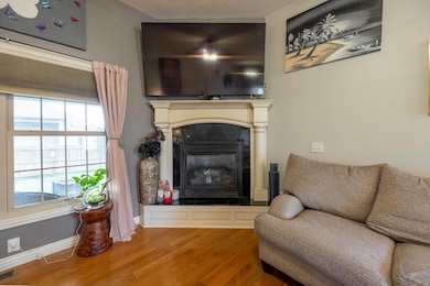 922 E. Ozark Jubilee Dr, Nixa, MO-8