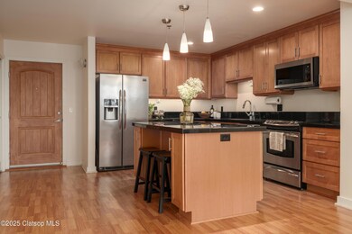 Cannery Loft Condo 401 B Interior (4 of