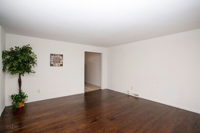 unlisted-address, Zion, IL 60099 - photo 2