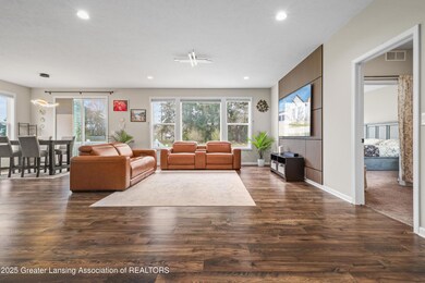 5603 Copper Creek Dr, Haslett, MI 48840 - photo 6