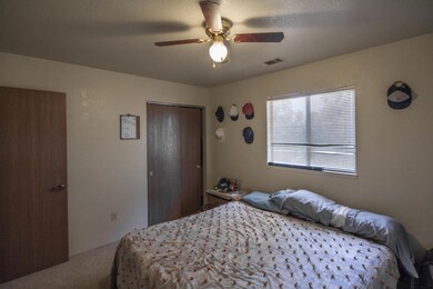 bed1
