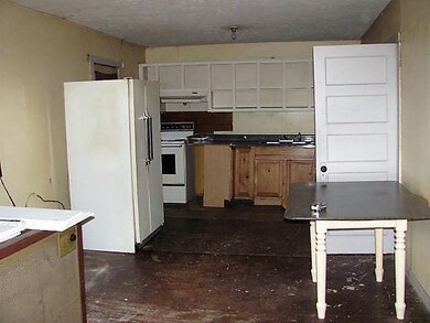 8181 Highway 147, Stewart, TN 37175 - photo 4