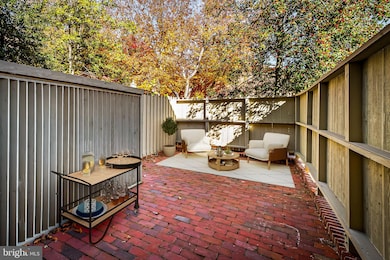 20 Palmer Green Ct, Baltimore, MD 21210 - photo 3