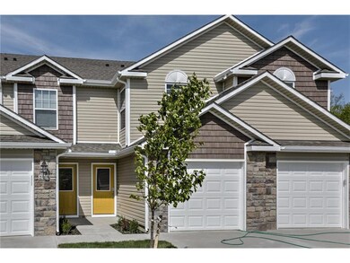 222 N Washington St, Raymore, MO 64083 - photo 3