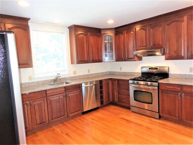 17 B Pleasant St unit 17B, Newton, MA 02459 - photo 2